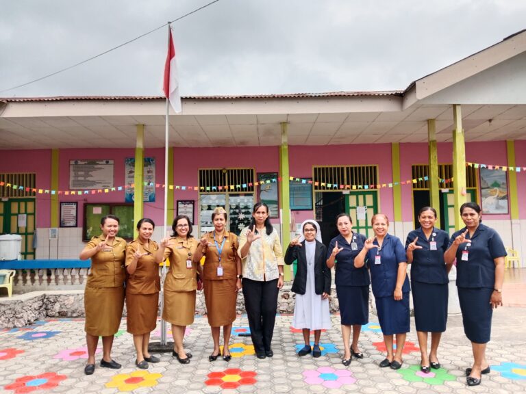 Ketua Pokja Bunda PAUD Kabupaten TTU Monitoring MPLS Ramah 2026 di TK Marsudirini Kefamenanu